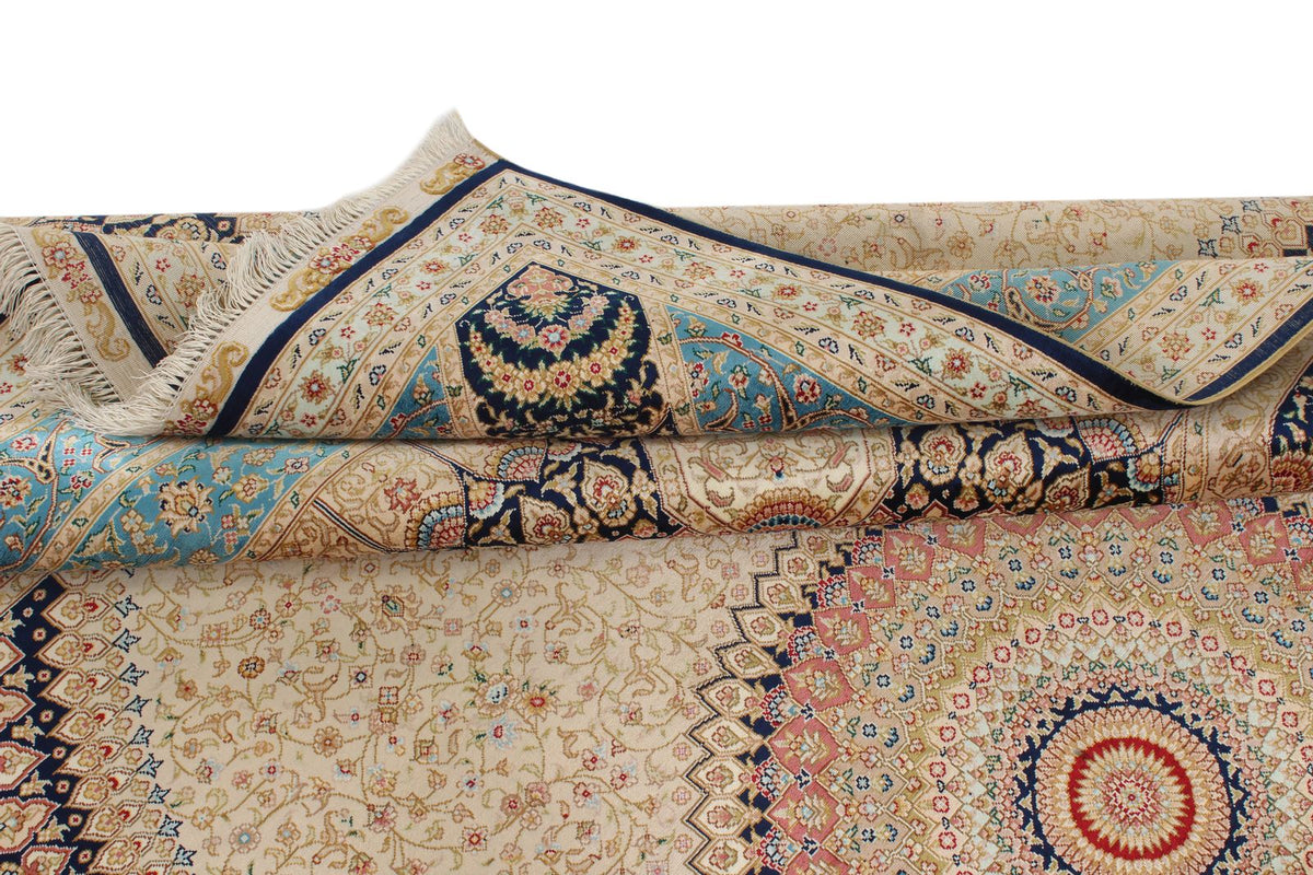 6x9 Ivory and Blue Turkish Silk Rug