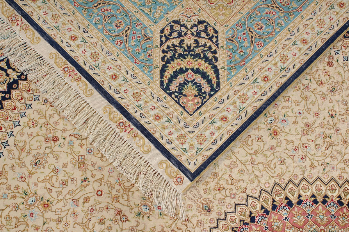 6x9 Ivory and Blue Turkish Silk Rug