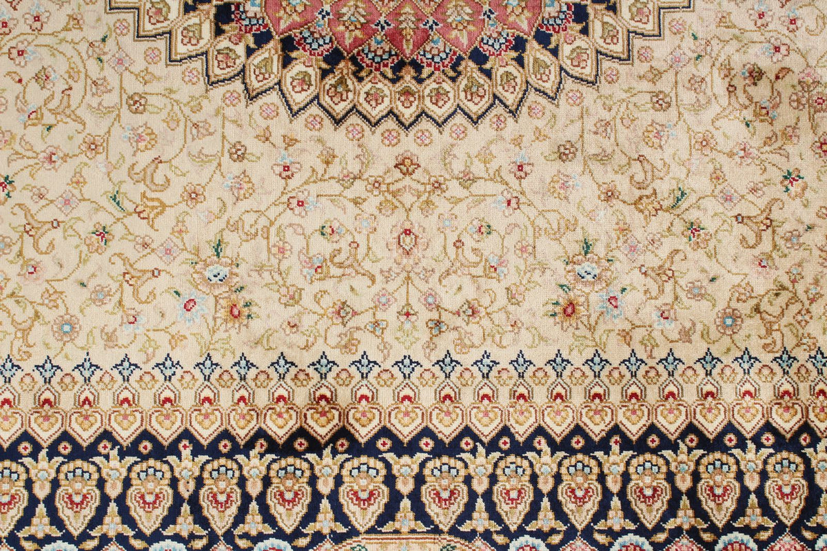 6x9 Ivory and Blue Turkish Silk Rug