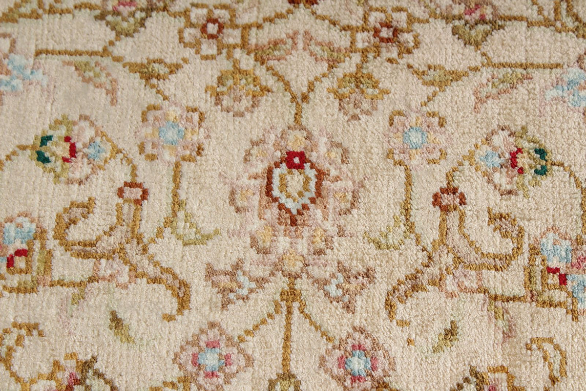 6x9 Ivory and Blue Turkish Silk Rug