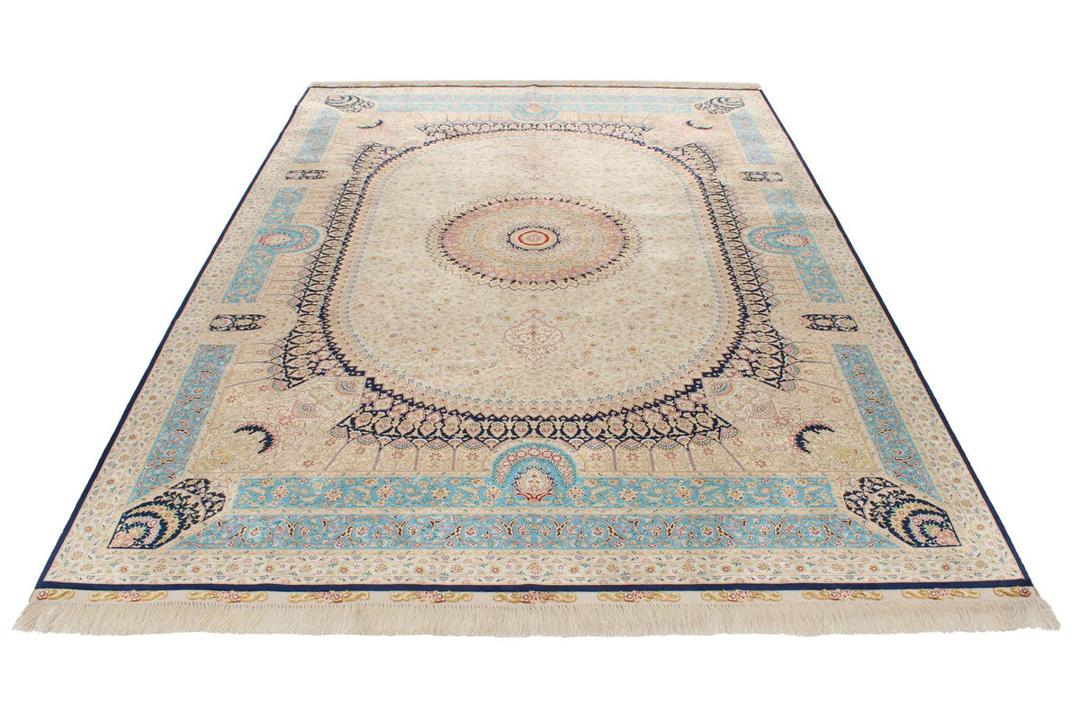 6x9 Ivory and Blue Turkish Silk Rug