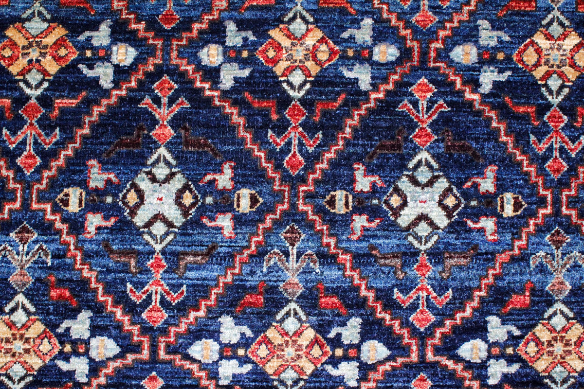 8x10 Navy and Blue Traditional Rug
