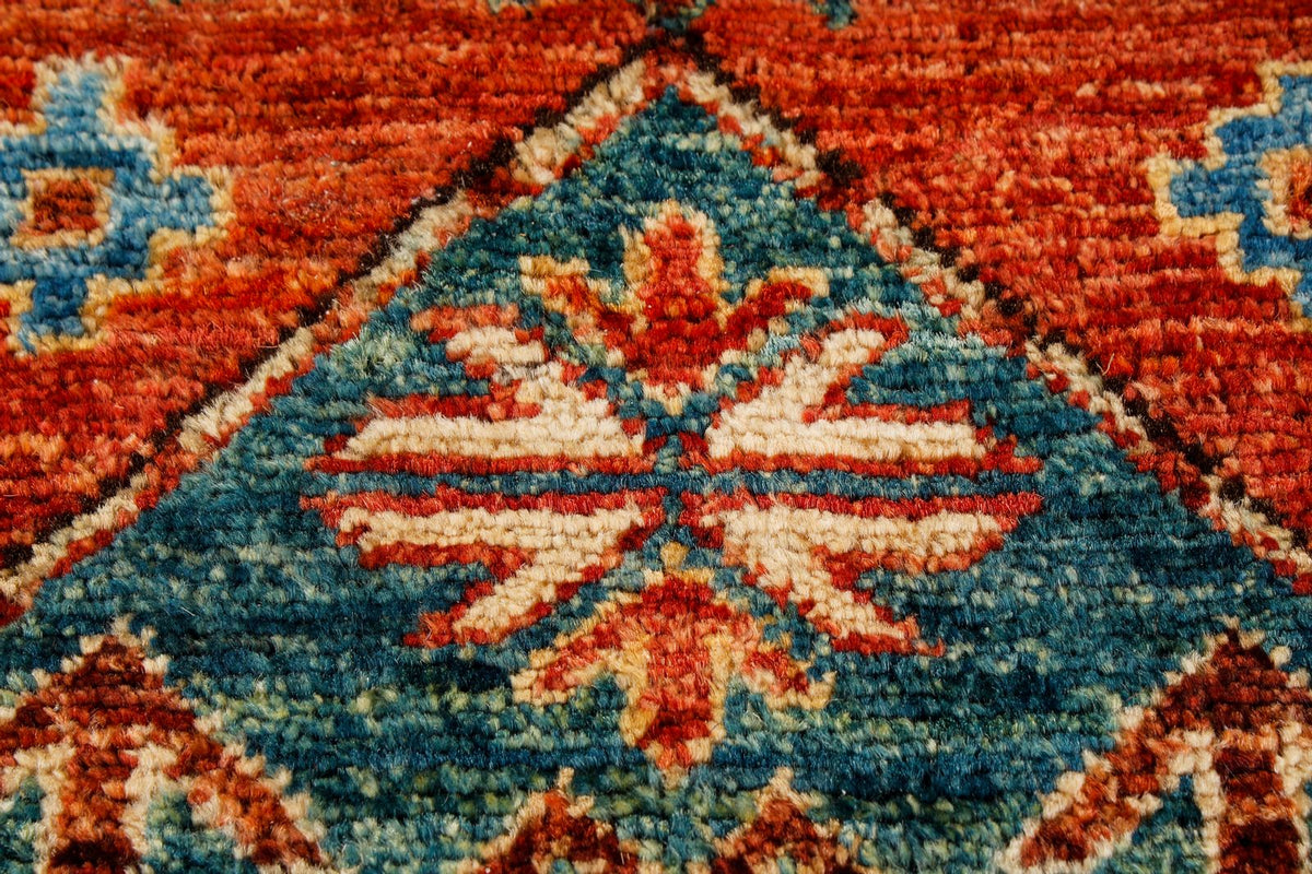 3x5 Red and Navy Traditional Rug