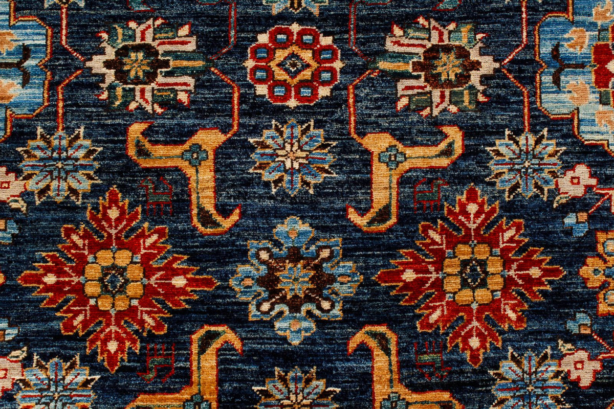4x6 Navy and Red Traditional Rug