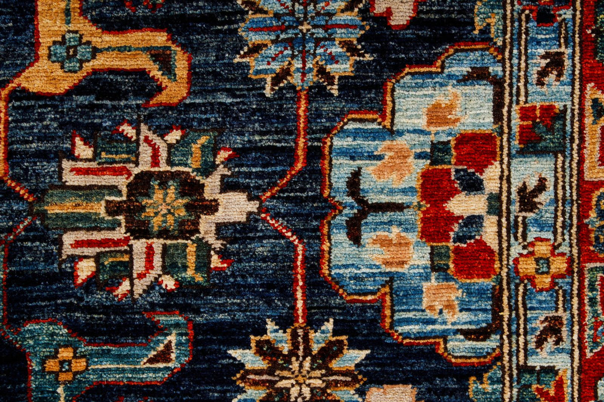 4x6 Navy and Red Traditional Rug