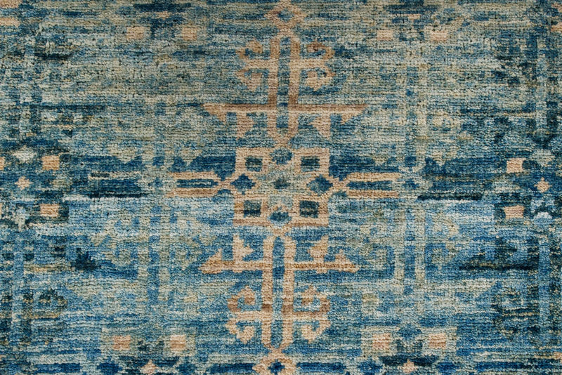 4x6 Blue and Beige Traditional Rug