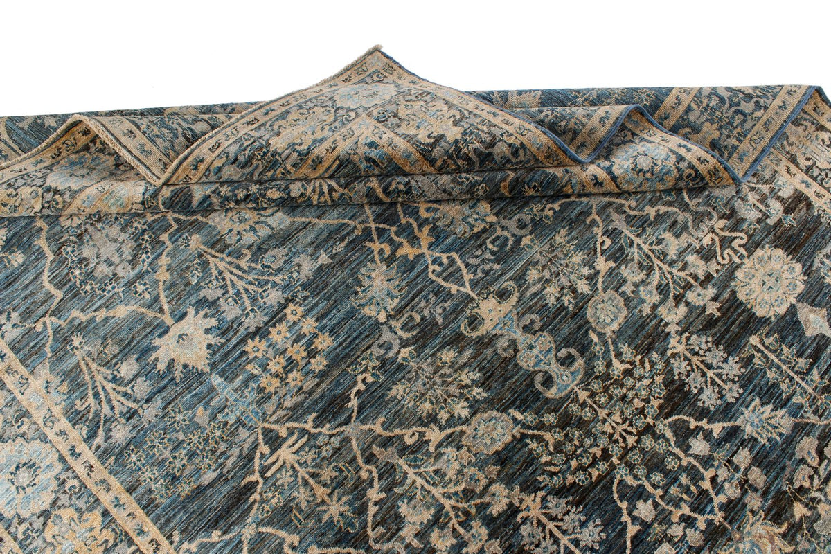 6x9 Blue and Beige Traditional Rug