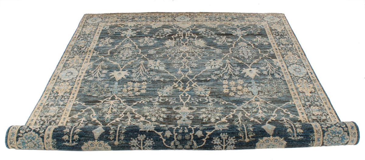 6x9 Blue and Beige Traditional Rug