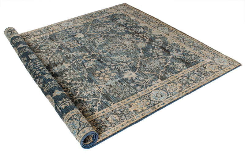 6x9 Blue and Beige Traditional Rug