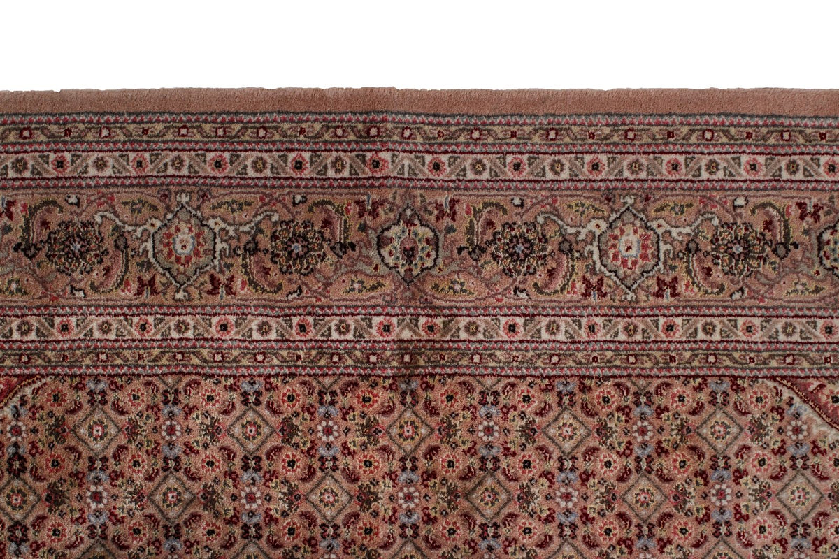 4x6 Purple and Beige Persian Traditional Rug