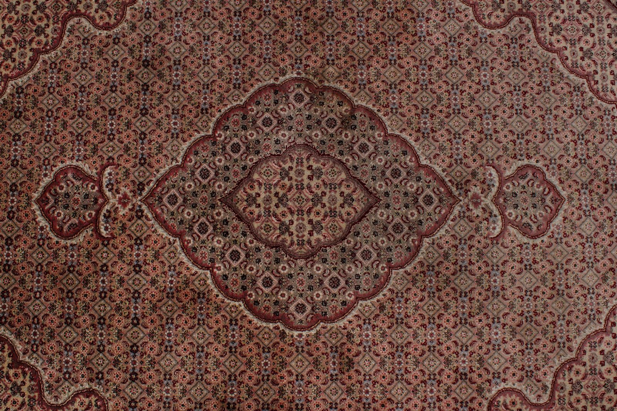 4x6 Purple and Beige Persian Traditional Rug