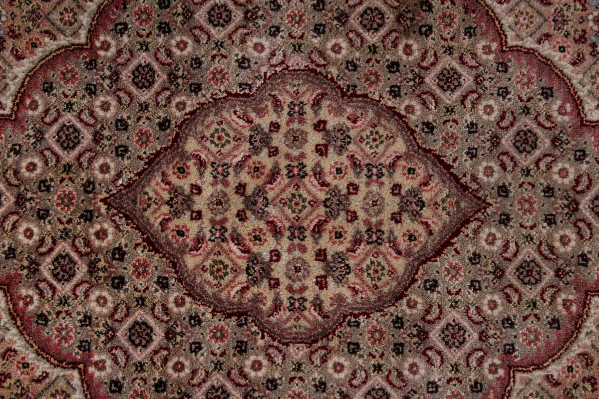 4x6 Purple and Beige Persian Traditional Rug