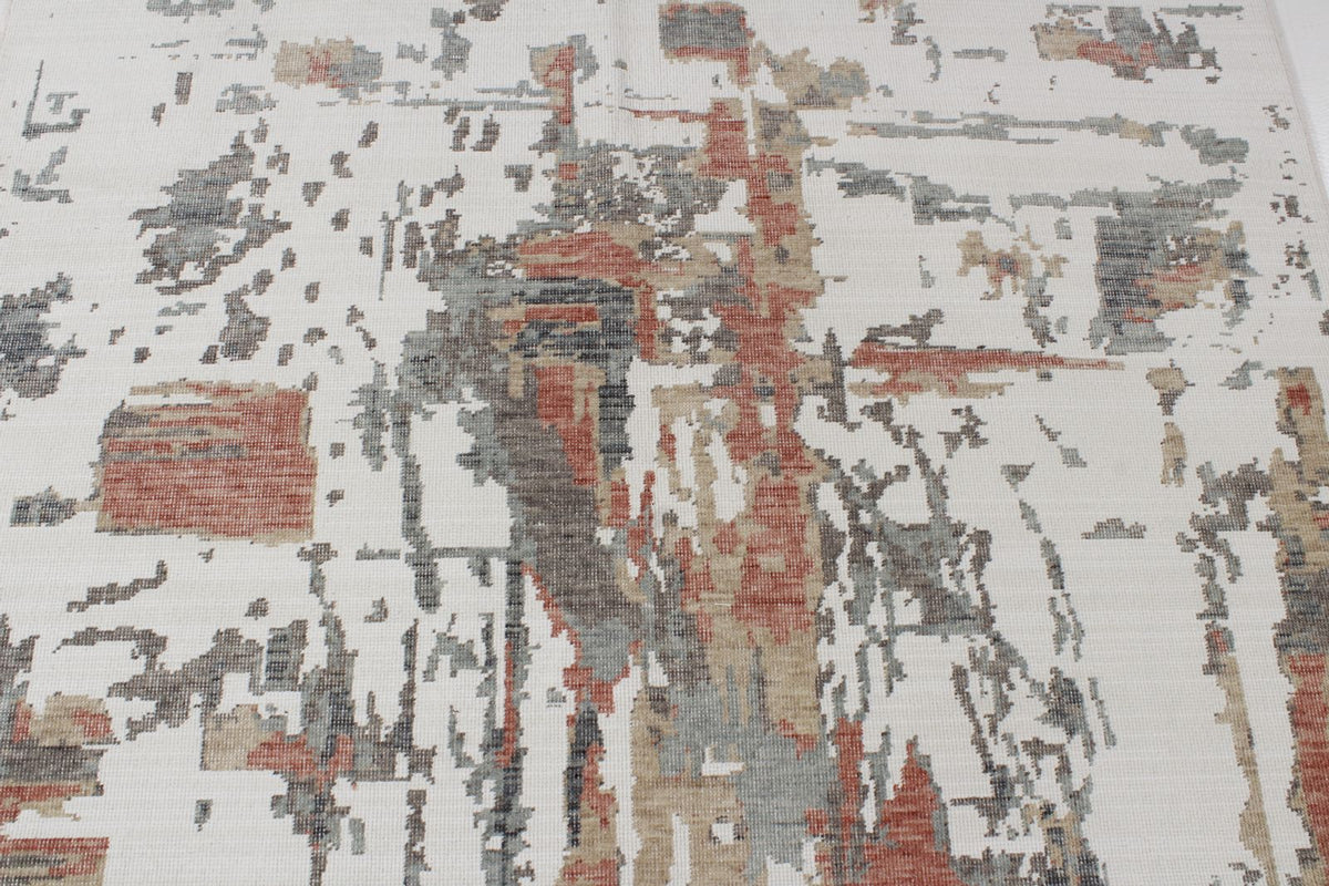 4x6 Ivory and Multicolor Turkish Traditional Rug
