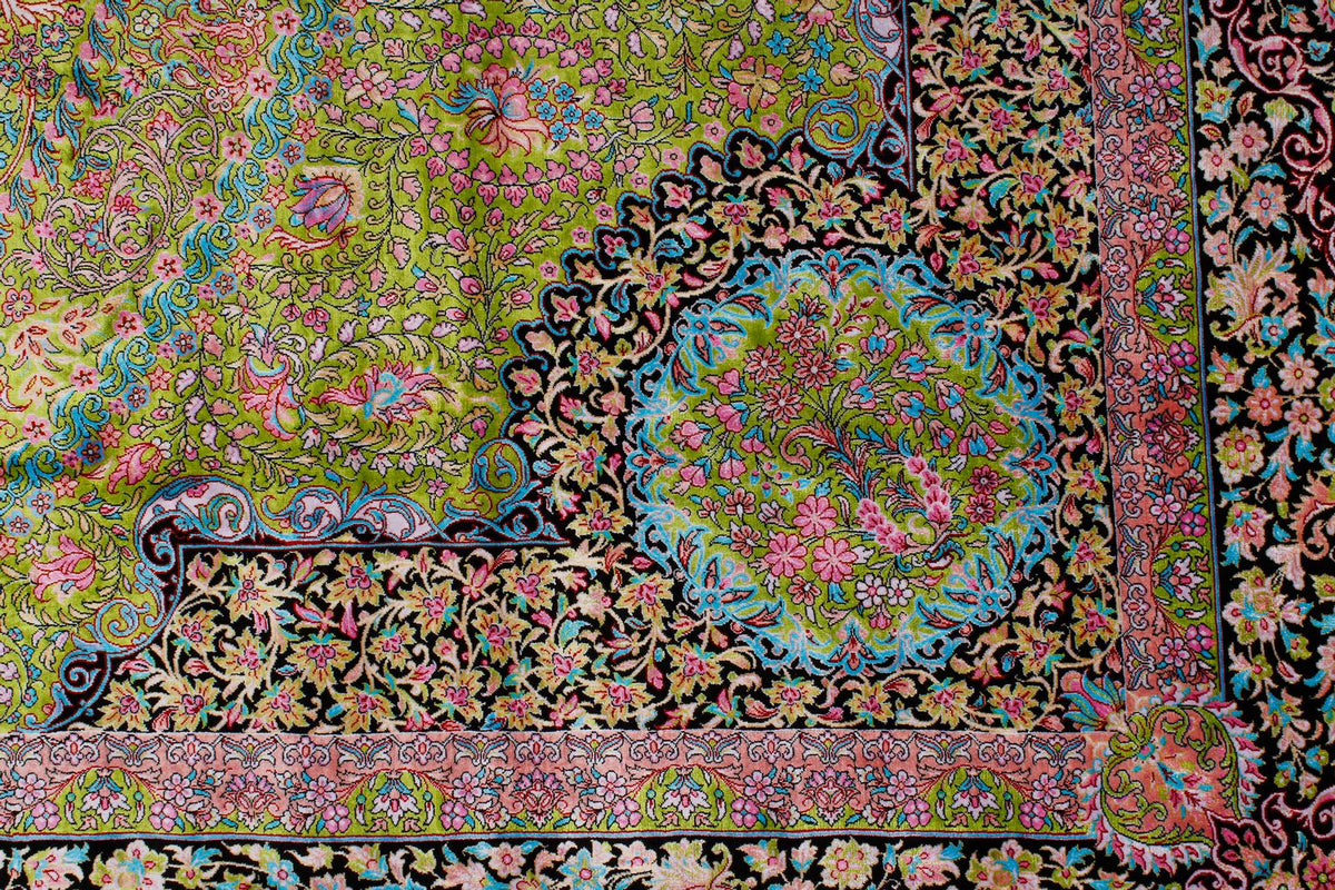 7x10 Green and Black Turkish Antep Rug