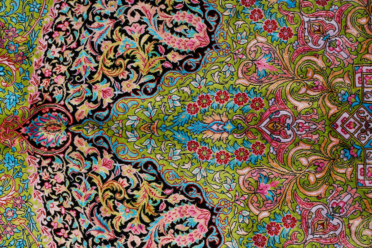 7x10 Green and Black Turkish Antep Rug