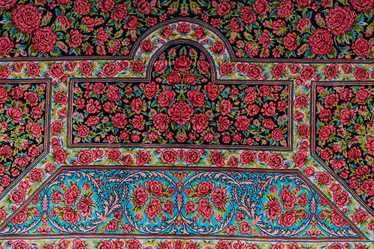 5x7 Black and Pink Turkish Antep Rug