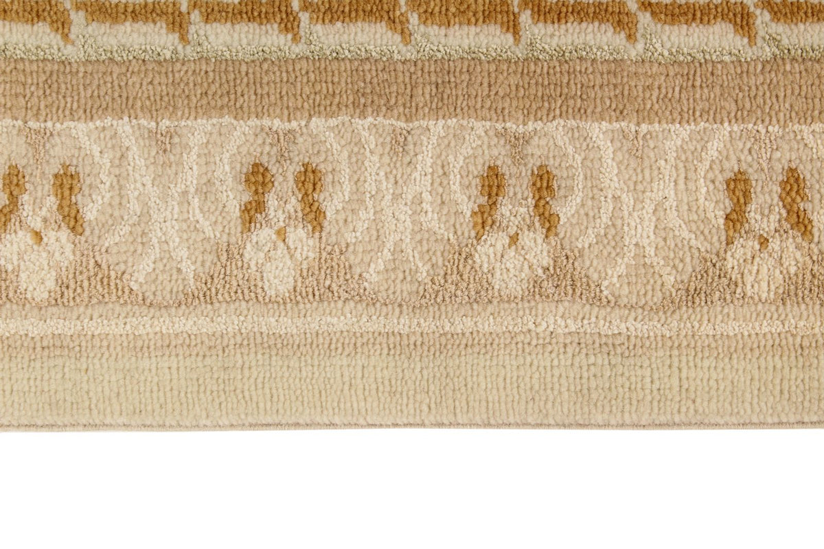 8x10 Ivory and Beige Turkish Traditional Rug