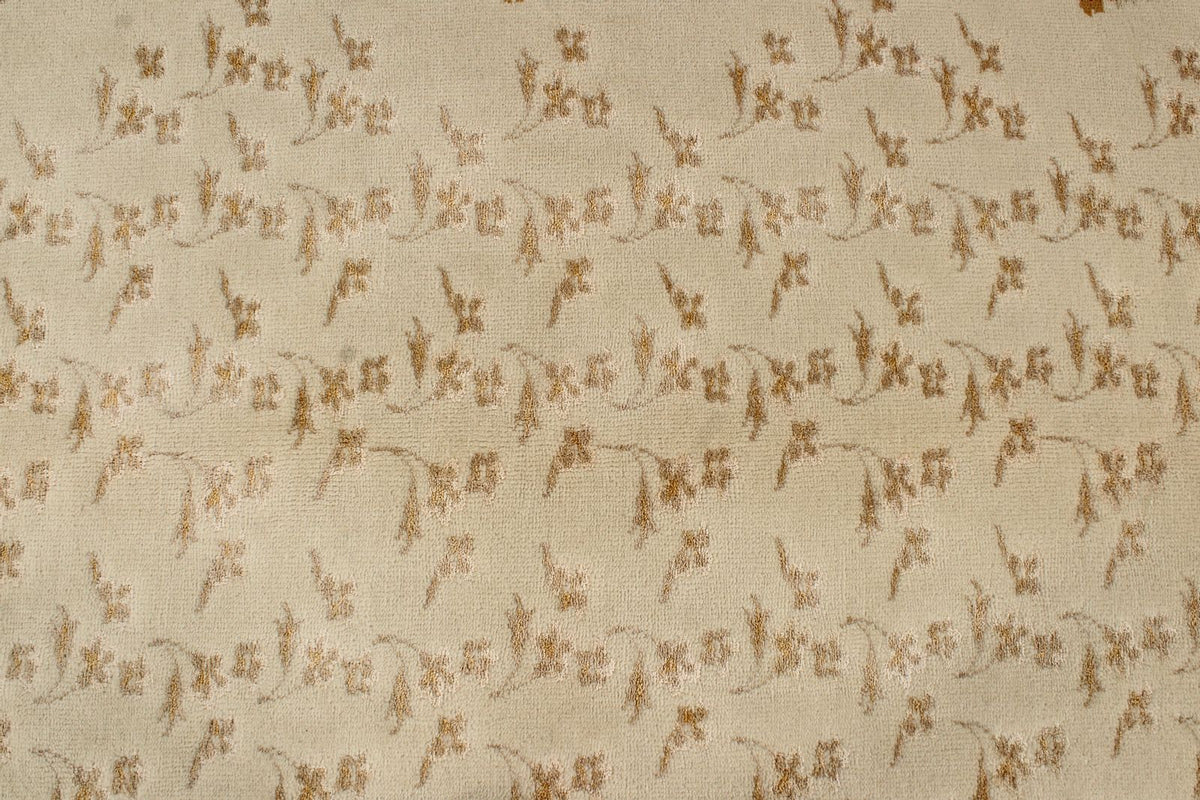 8x10 Ivory and Beige Turkish Traditional Rug
