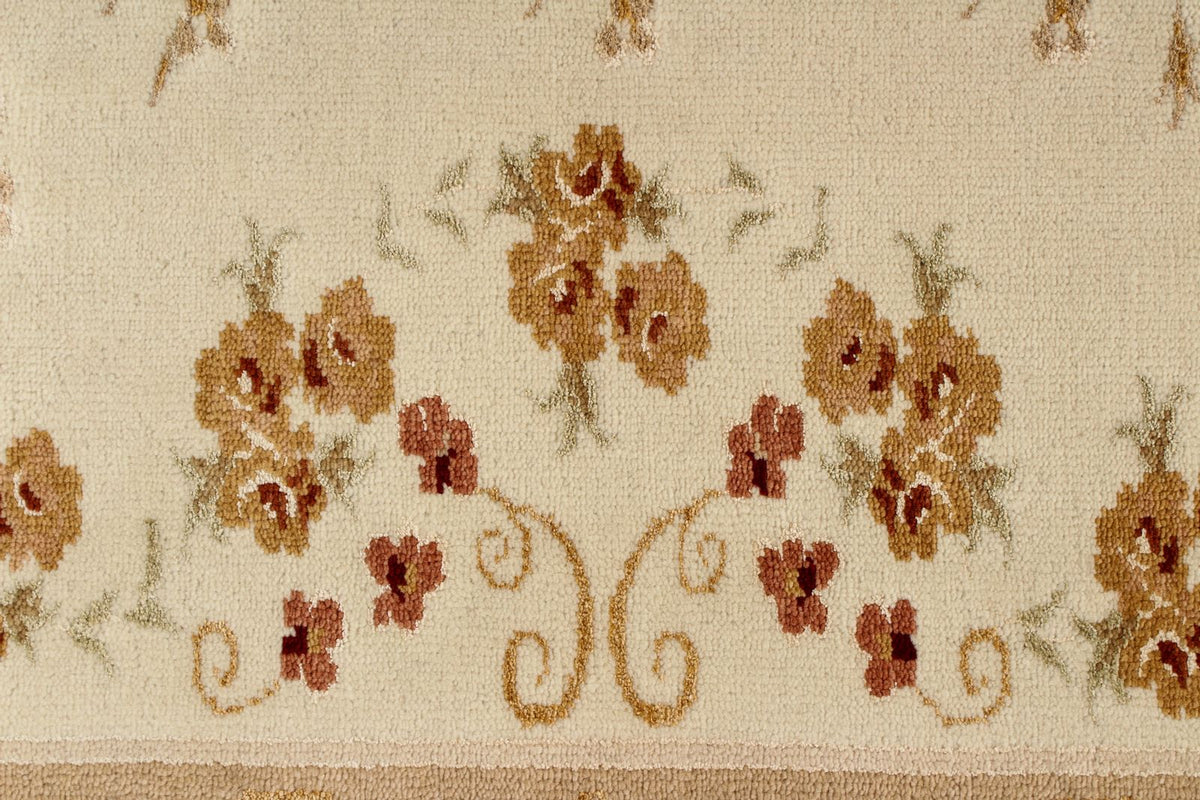 8x10 Ivory and Beige Turkish Traditional Rug