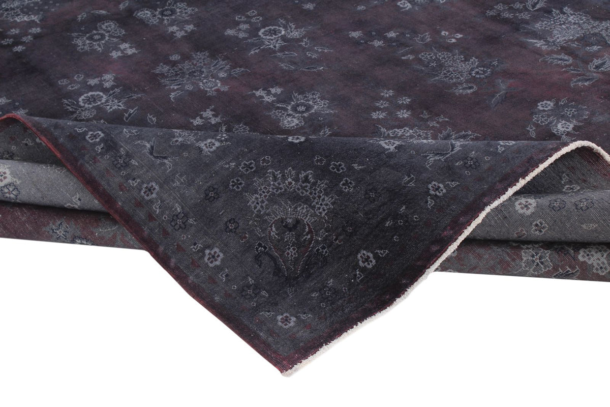 8x10 Red and Ivory Turkish Traditional Rug