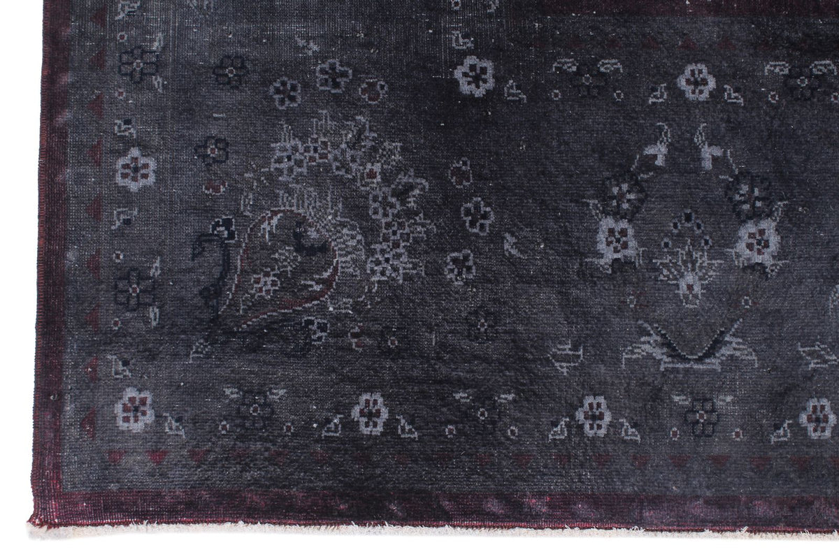 8x10 Red and Ivory Turkish Traditional Rug