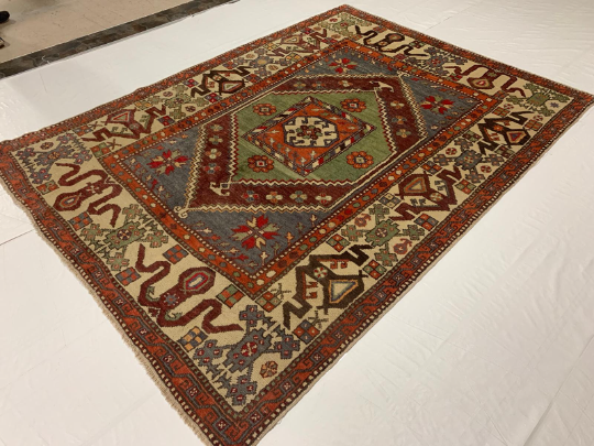 6x8 Beige and Green Turkish Tribal Rug