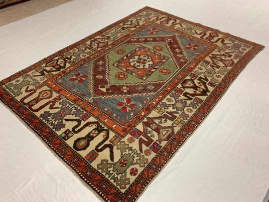 6x8 Beige and Green Turkish Tribal Rug