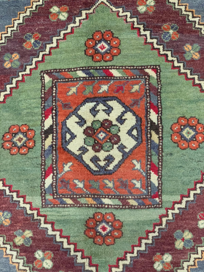 6x8 Beige and Green Turkish Tribal Rug
