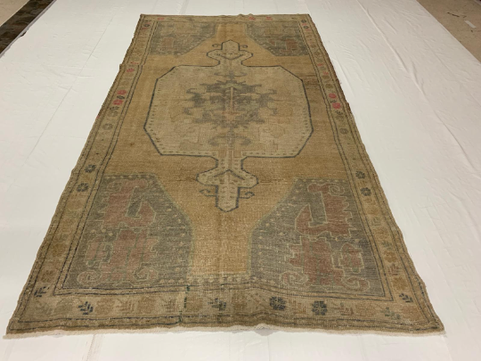 5x9 Gray and Beige Turkish Tribal Rug